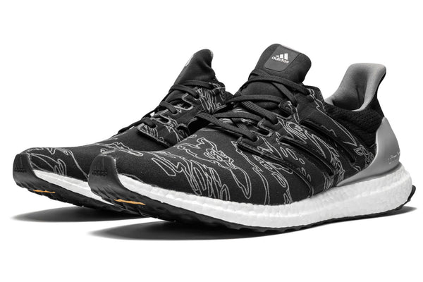 Ultraboost "Undefeated" BC0472